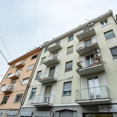 Yellowsunny Apartment With Two Balconies Pise Extérieur photo